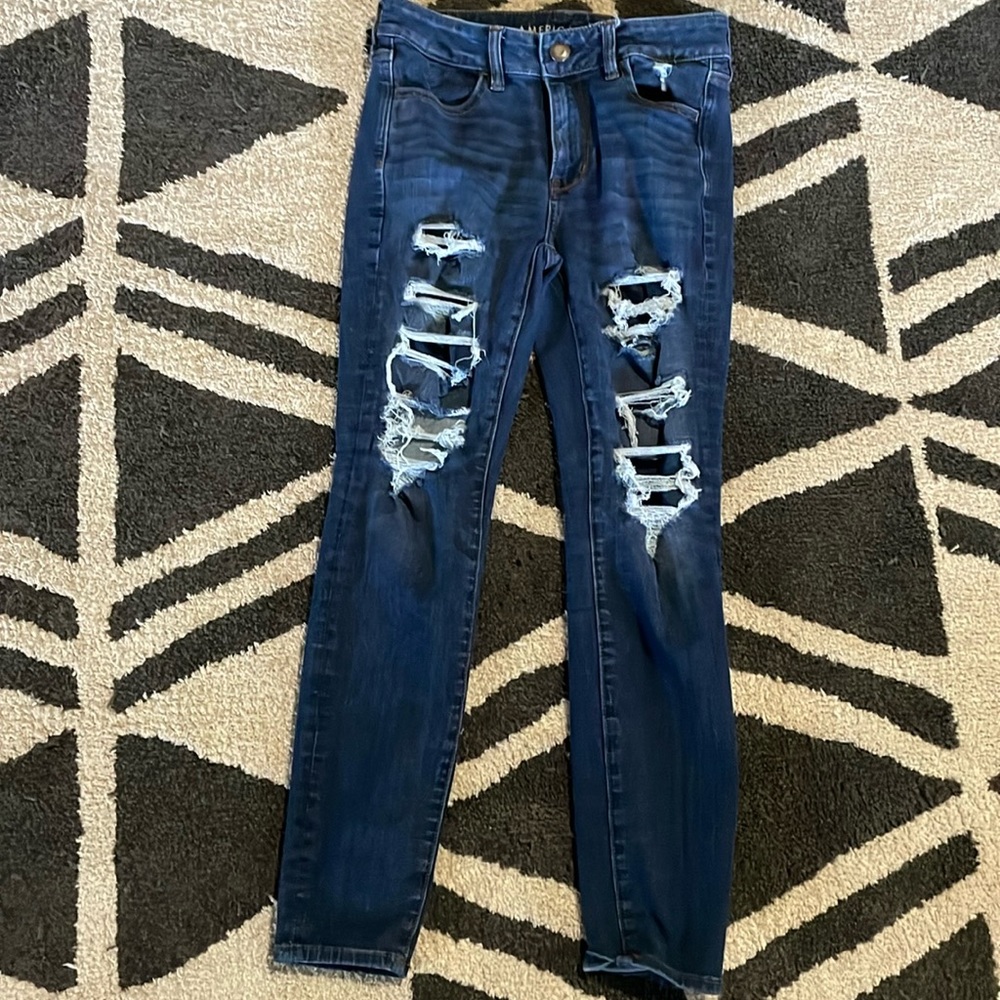 American eagle hi-rise Jegging distressed jeans